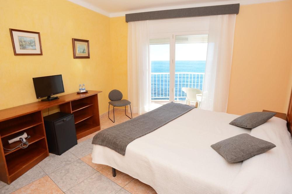 Rallye Hotel L' Escala Bagian luar foto