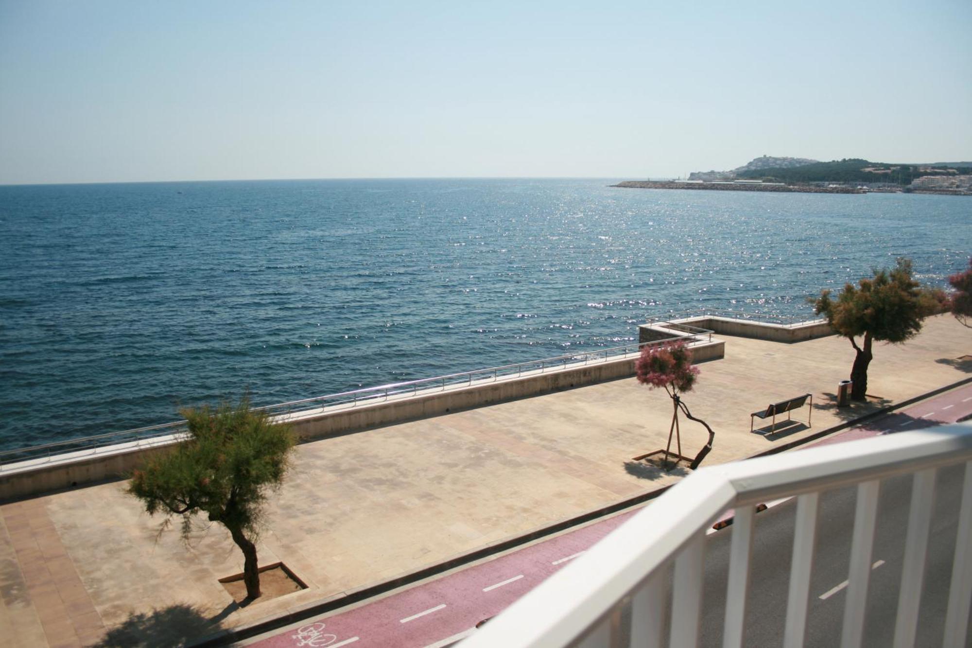 Rallye Hotel L' Escala Bagian luar foto