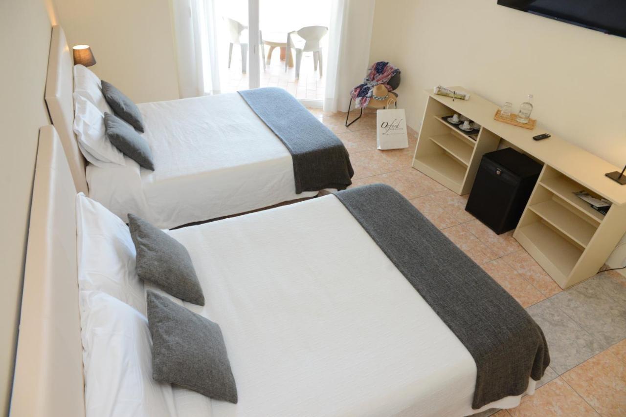 Rallye Hotel L' Escala Bagian luar foto